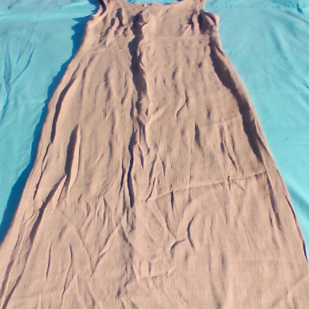 Elegant Sleeveless Beige Maxi Dress